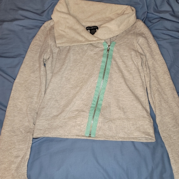 Jacket - Picture 1 of 4